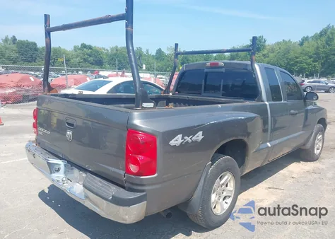 2005 Dodge Dakota Slt z USA, uszkodzony, nr VIN 1D7HW42K55S332282